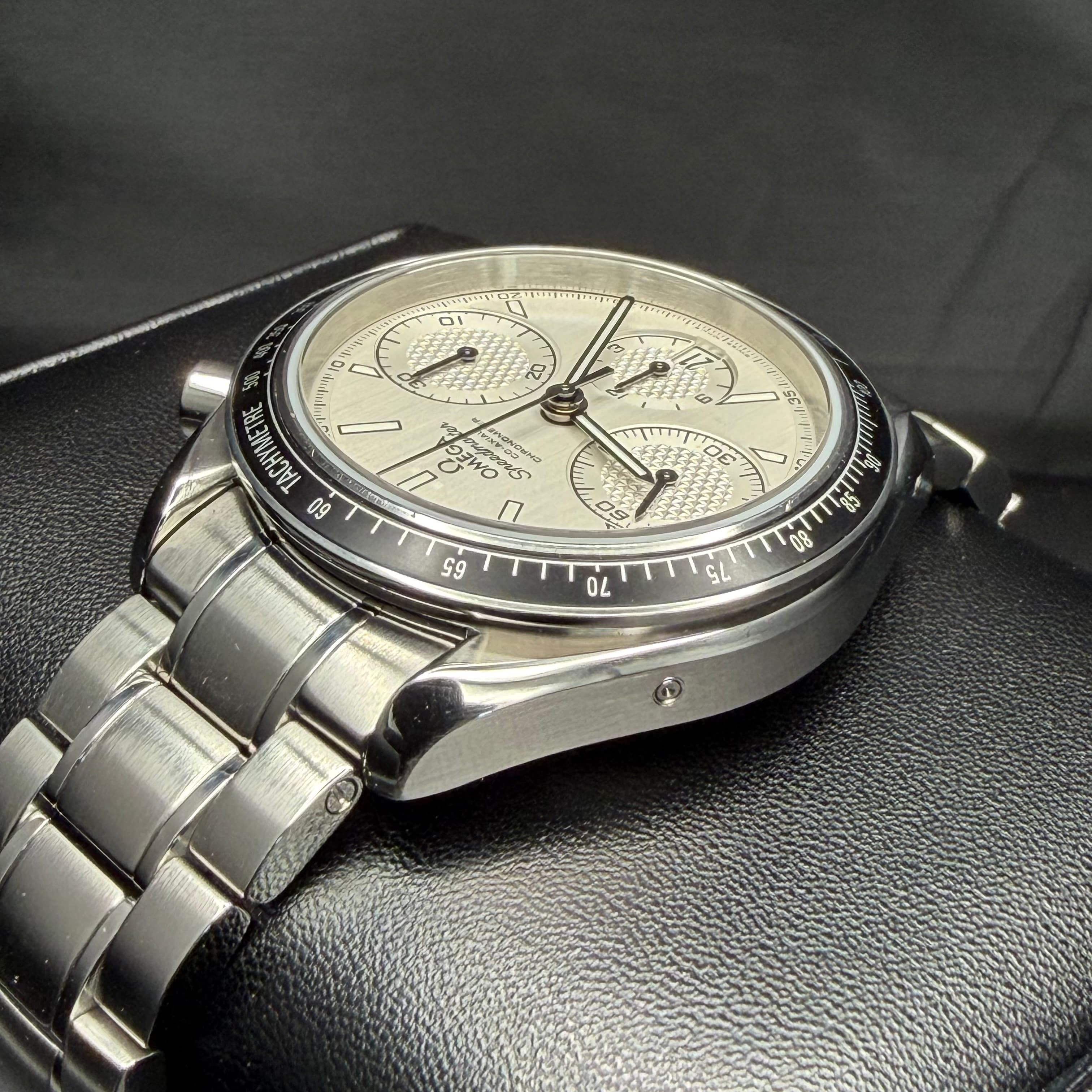 Omega Speedmaster - view 7