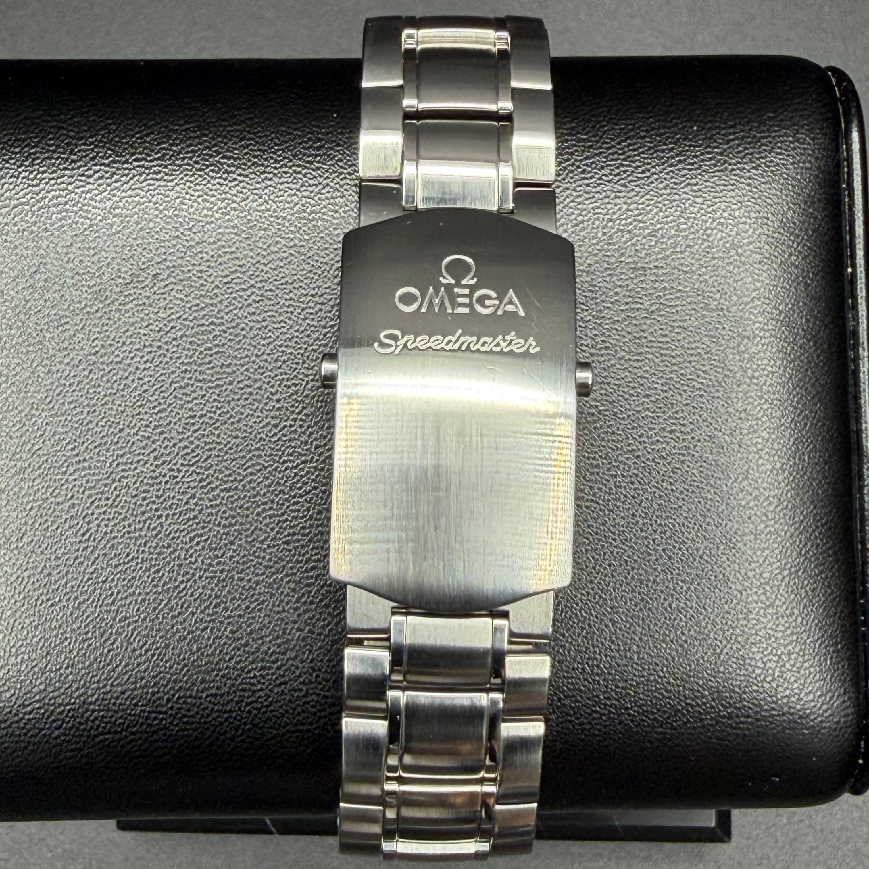 Omega Speedmaster - view 13