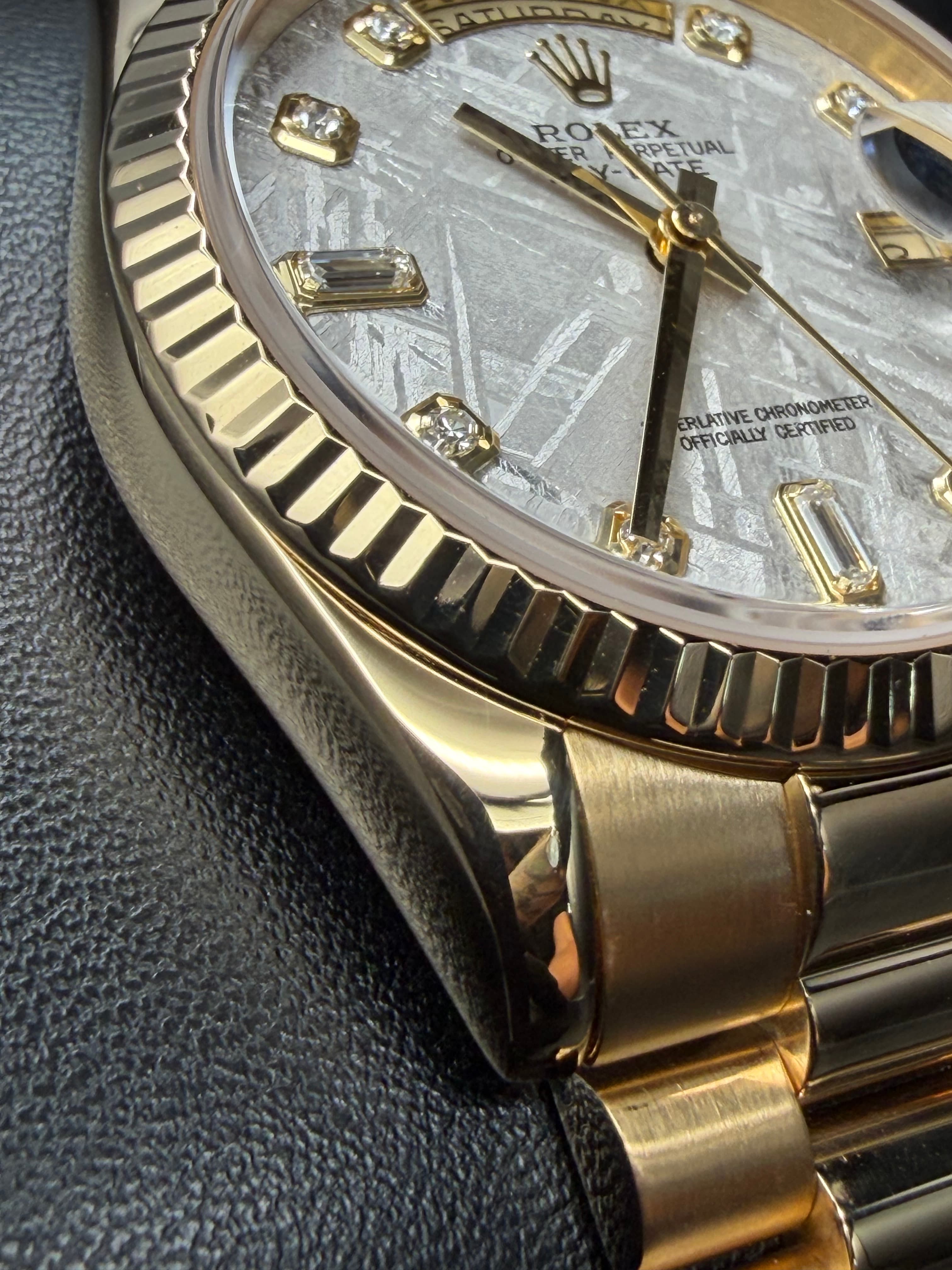 Rolex Day Date President Gold Meteorite Dial - view 38
