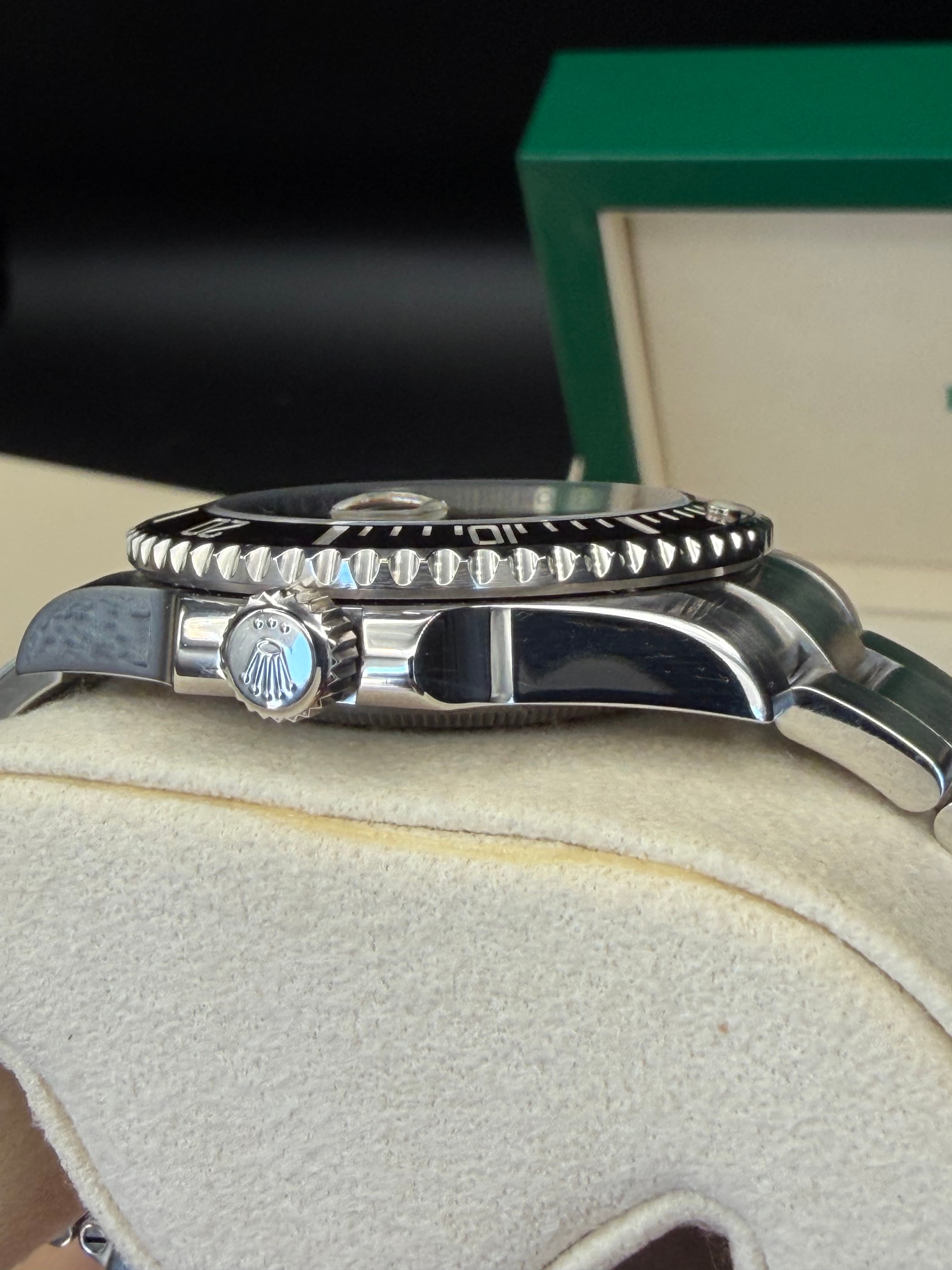 Rolex Submariner Date - view 23